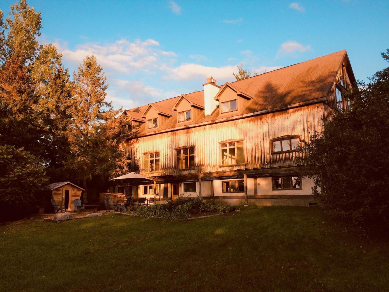 La Grange Country Bed & Breakfast 4*
